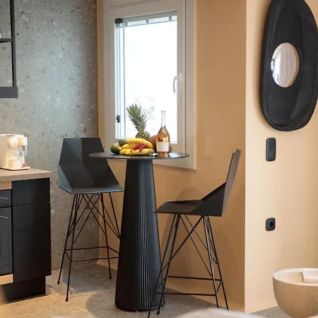 High End Unique 270 Degree Aerial Sea View Appartement *