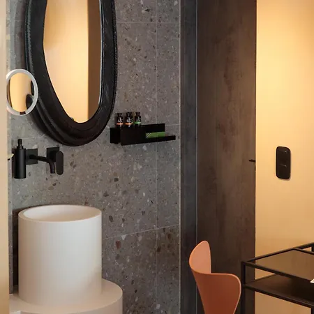 High End Unique 270 Degree Aerial Sea View Appartement