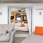 High End Unique 270 Degree Aerial Sea View Lägenhet *